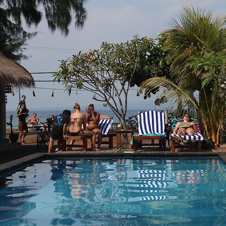 Star Bar And Bungalows Gili Air Ngoại thất bức ảnh
