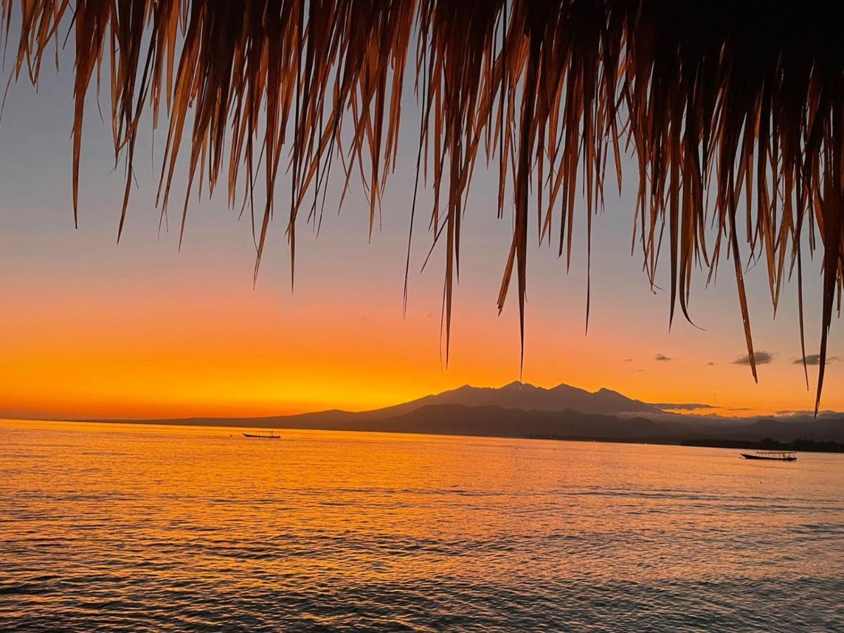 Star Bar And Bungalows Gili Air Ngoại thất bức ảnh