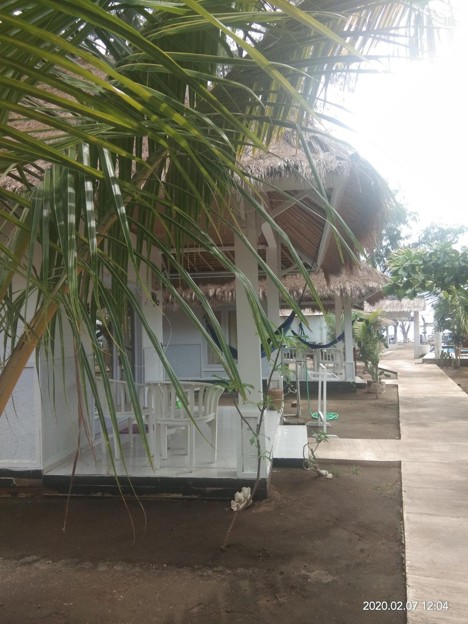 Star Bar And Bungalows Gili Air Phòng bức ảnh