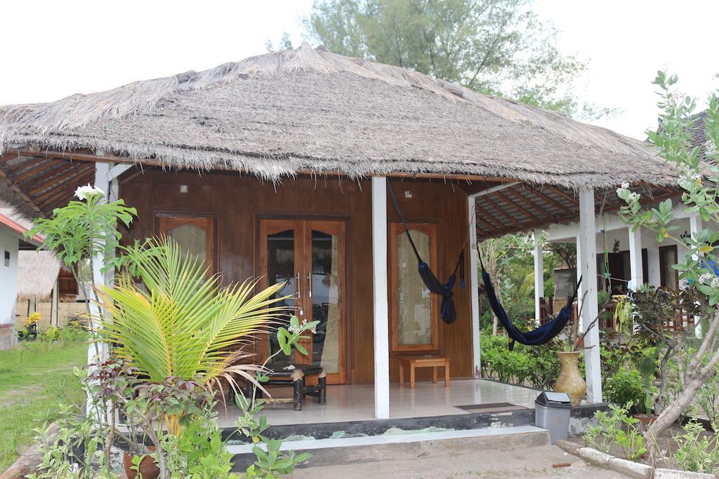 Star Bar And Bungalows Gili Air Phòng bức ảnh