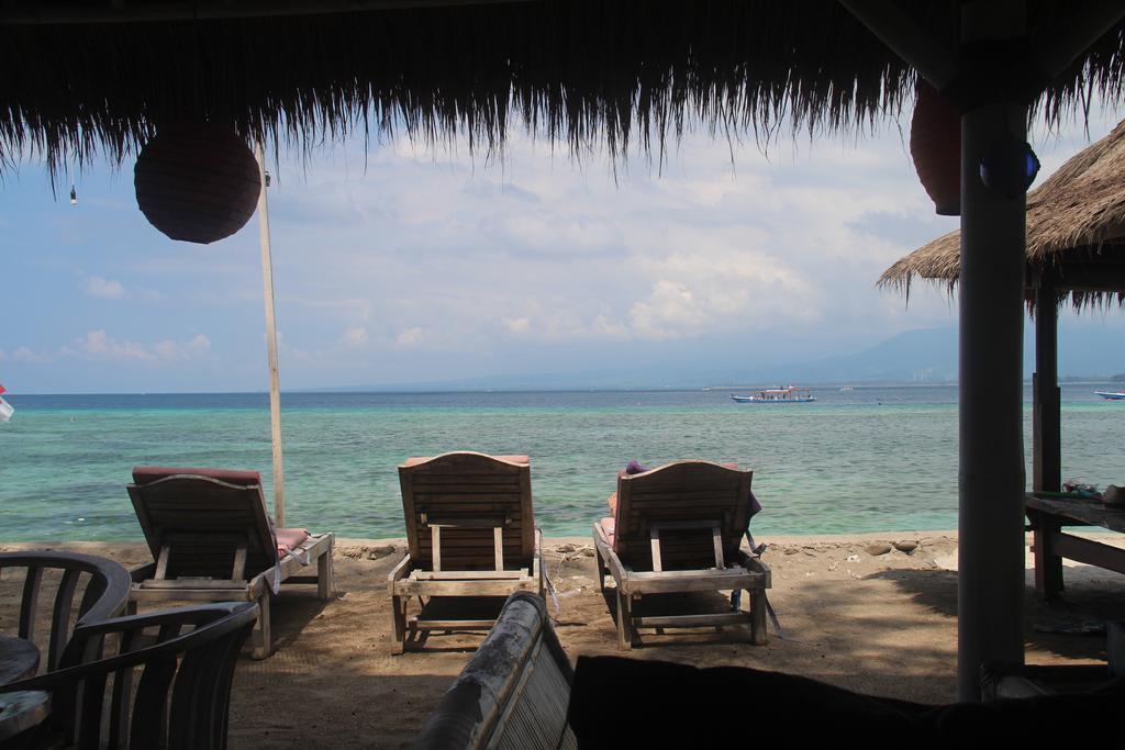 Star Bar And Bungalows Gili Air Ngoại thất bức ảnh