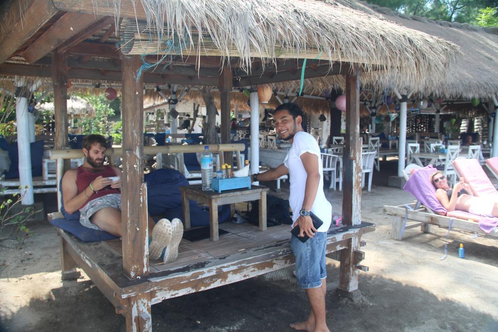 Star Bar And Bungalows Gili Air Ngoại thất bức ảnh