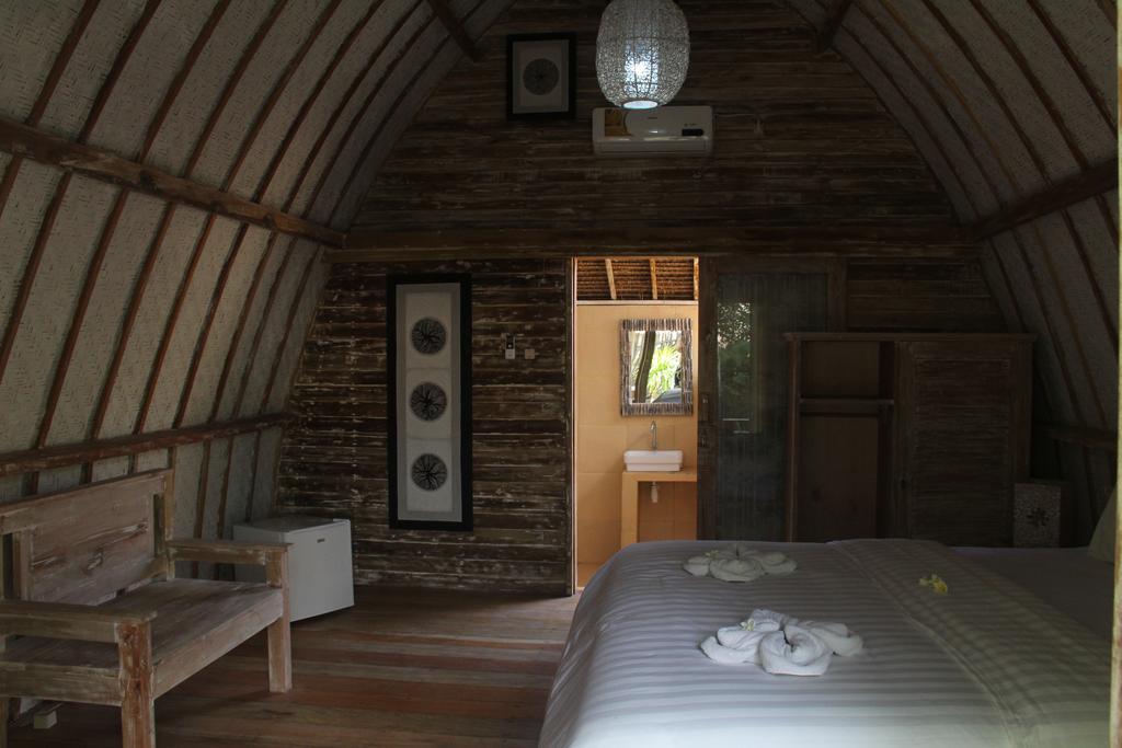 Star Bar And Bungalows Gili Air Ngoại thất bức ảnh