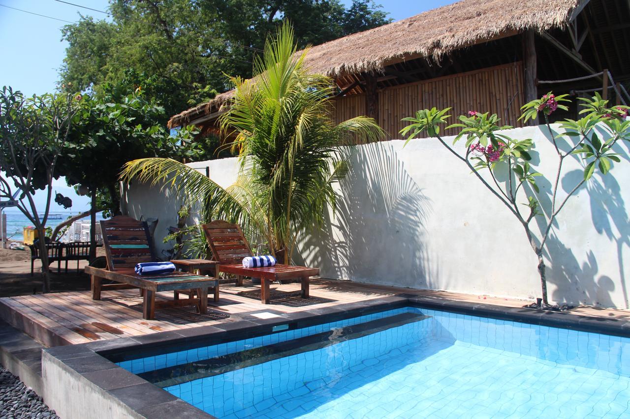 Star Bar And Bungalows Gili Air Ngoại thất bức ảnh