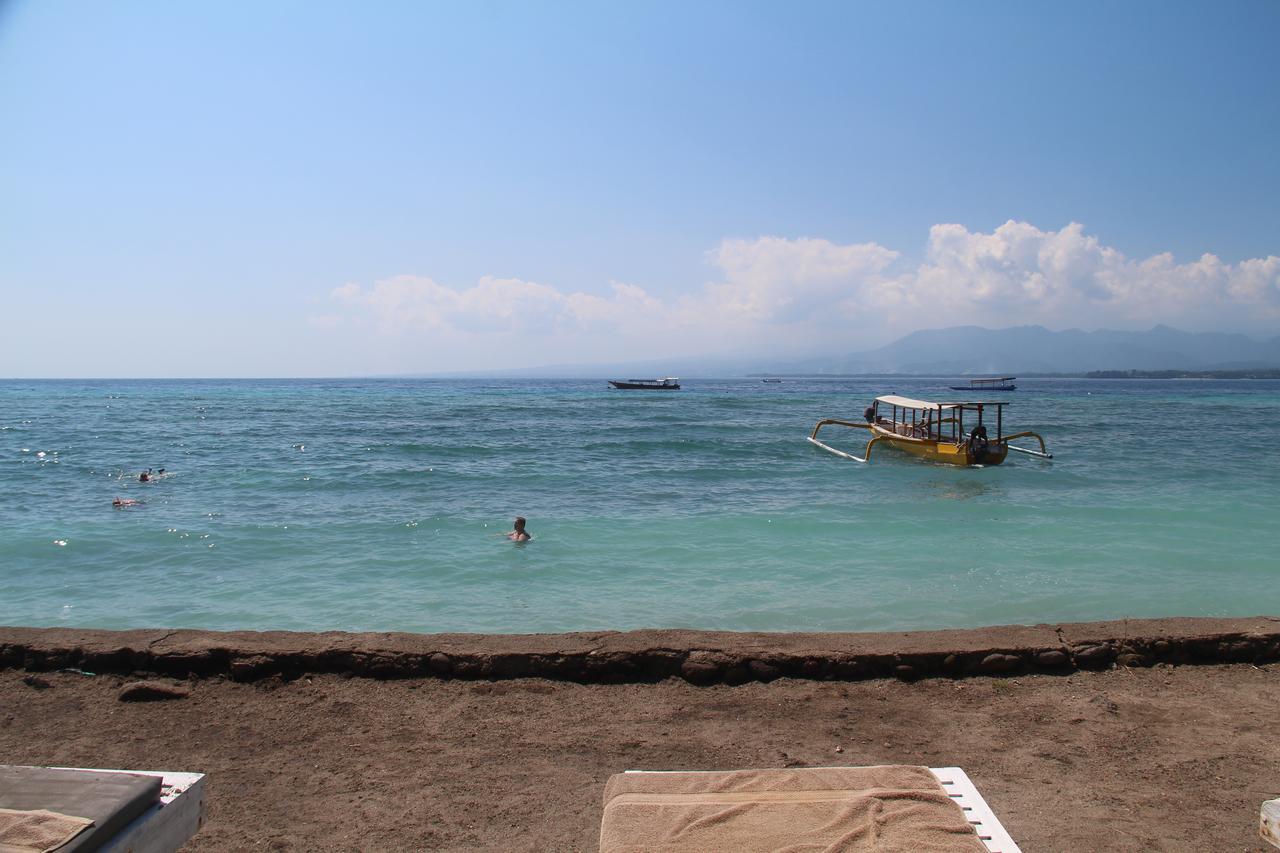 Star Bar And Bungalows Gili Air Ngoại thất bức ảnh