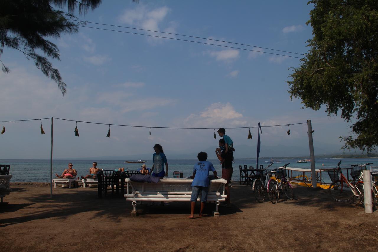 Star Bar And Bungalows Gili Air Ngoại thất bức ảnh